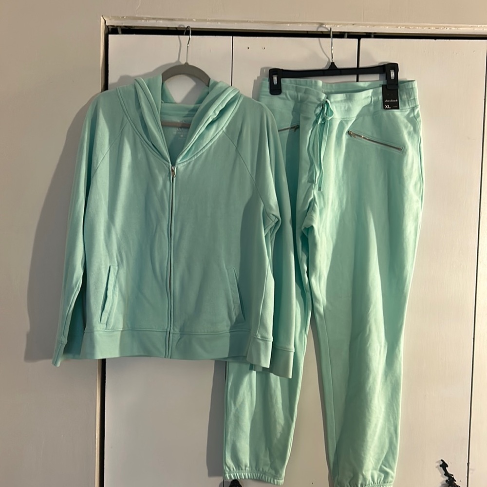 New York and Company Fleece full zip jacket and slim slouch pant.